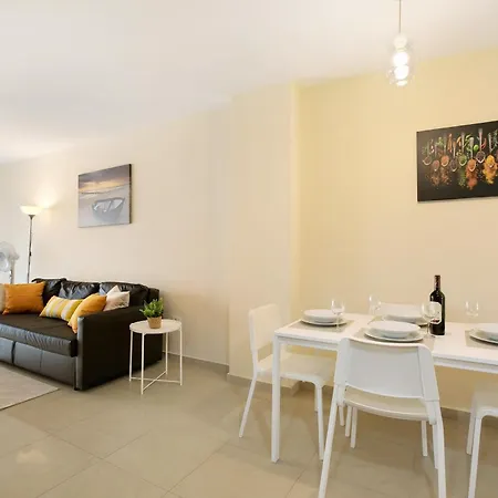 Leonor San Andres *