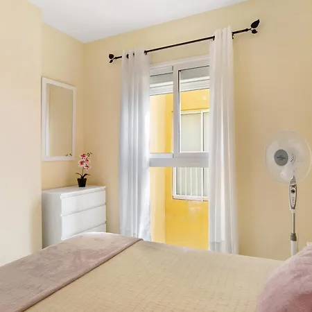 Leonor San Andres דירה